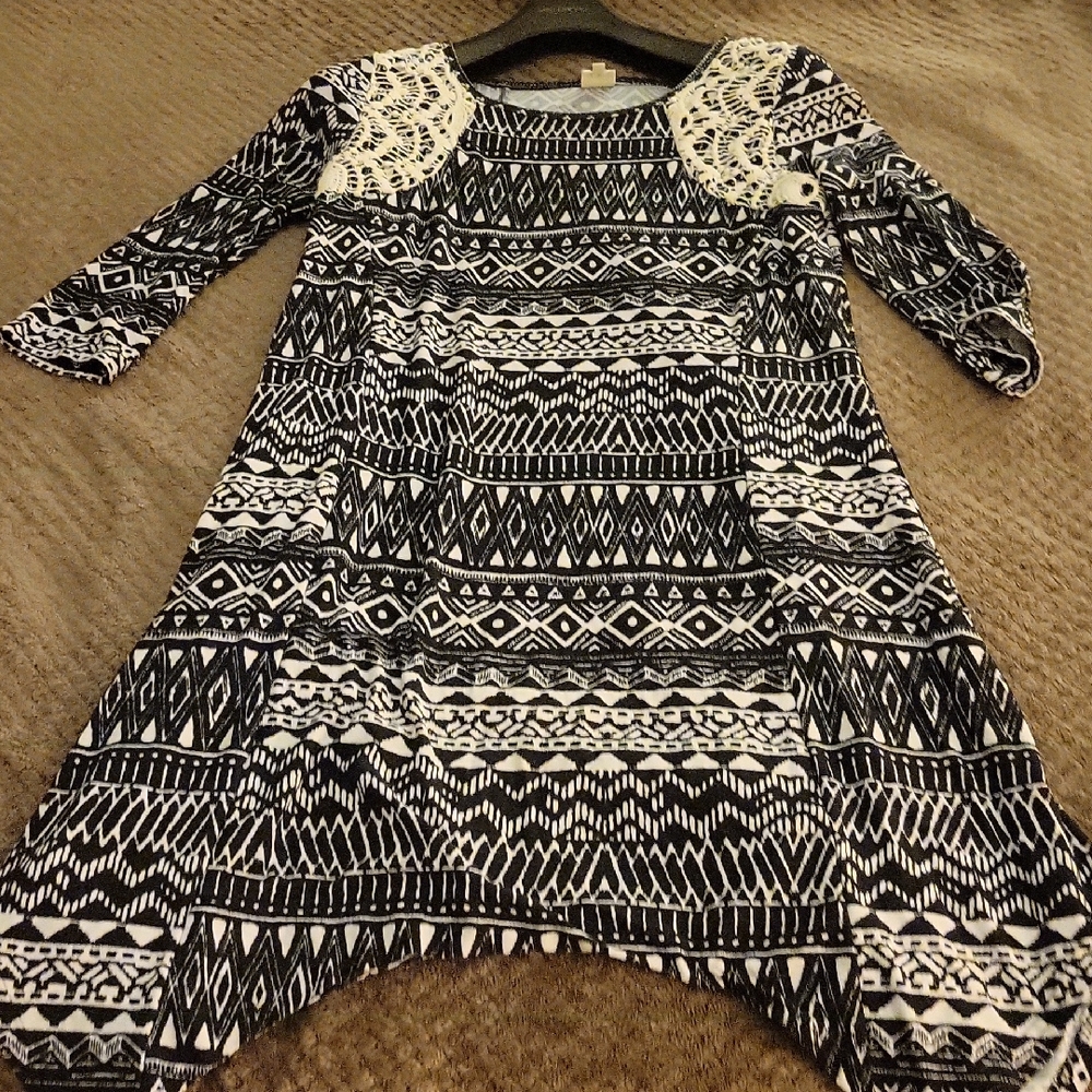 Big Girls Mudd Asymmetrical Black and White Geometric Dress